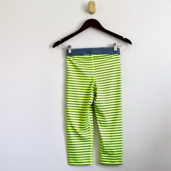 NEW! NIKE PRO Cropped Capri Leggings Striped Neon Yellow Gray Womens SZ S - Picture 5 of 5